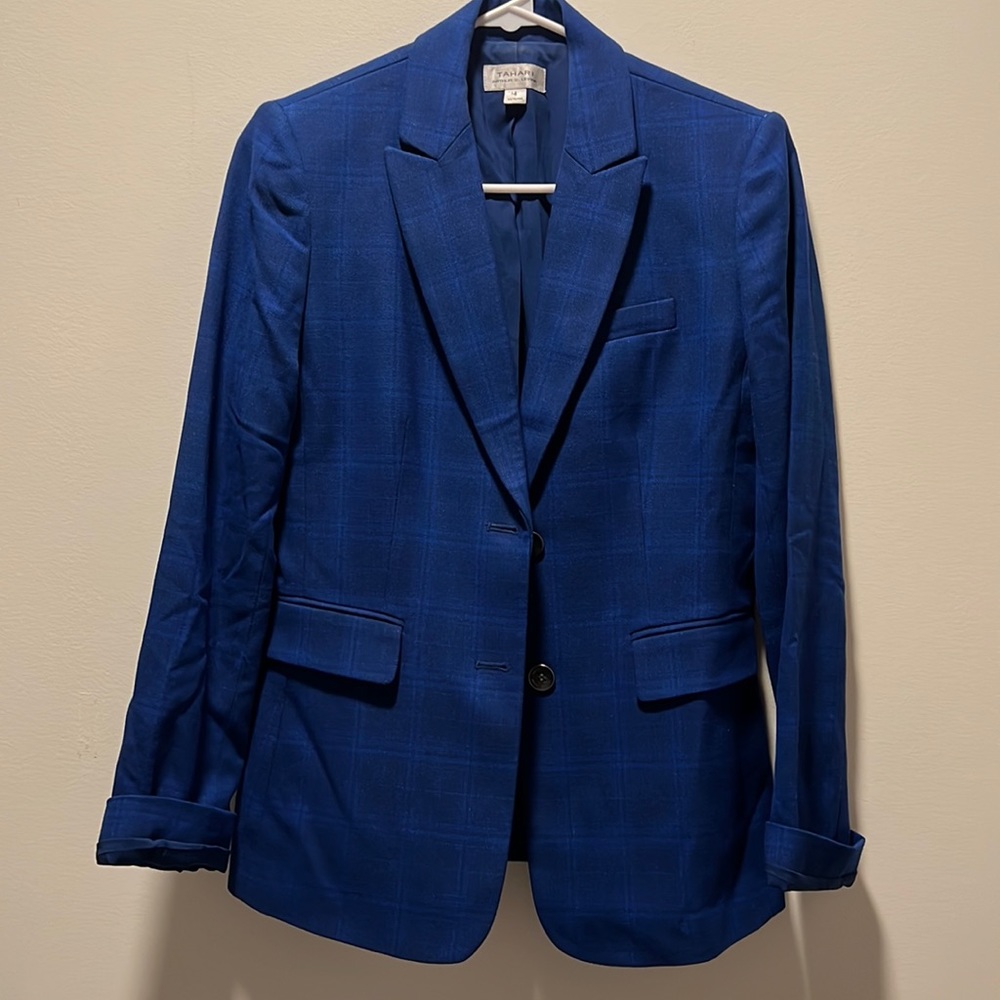 Tahari cobalt blue blazer